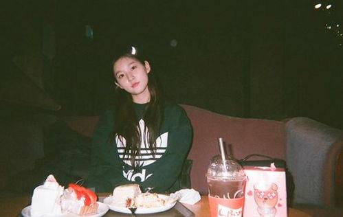 金艺纶三姐妹照片